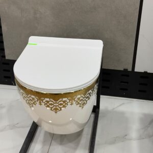 אסלה תלויה לבנה עם עיטור תחרה זהב